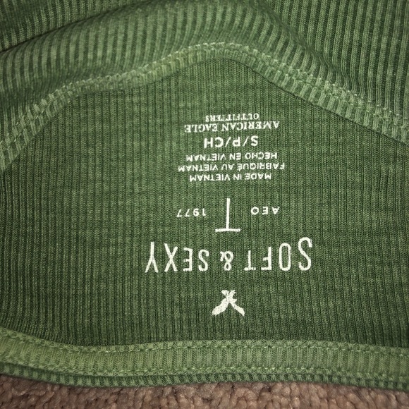 AE Soft And Sexy Top - Picture 5 of 5